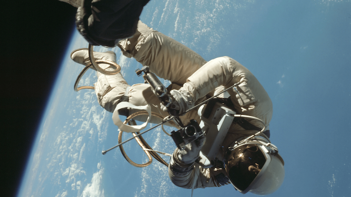 Solving Docker BuildKit Compatibility Issues with Amazon ECS